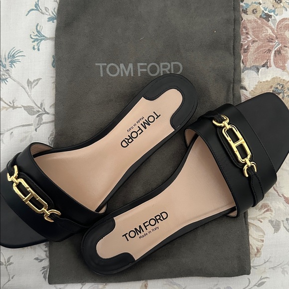 Tom Ford Black Leather Slide Sandals with Gold Chain Detail Tom Ford Black Sandals with Gold Chain Detail main image 2